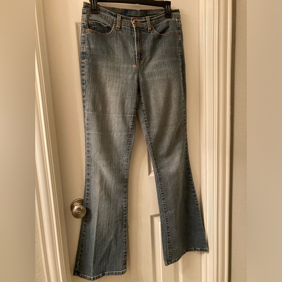 Jeanstar flare leg jeans with stonewashed look: good condition - Picture 1 of 12